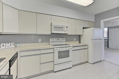 5501 Seminary Rd unit 2401S, Baileys Crossroads, VA 22041 - photo 2