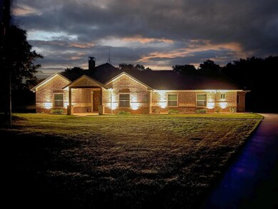 359 Kendall Cir, Weatherford, TX 76088 - photo 3