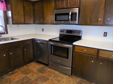 845 E Lexington St, Allentown, PA 18103 - photo 6