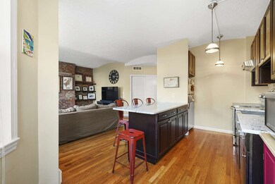 9 Battery St unit 7, Boston, MA 02109 - photo 7