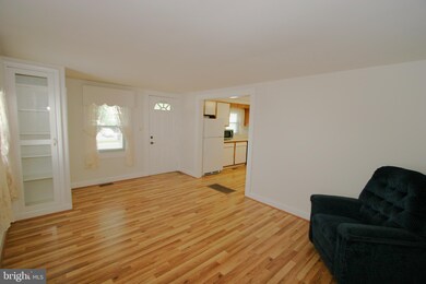 6614 Freedom Ave, Sykesville, MD 21784 - photo 2