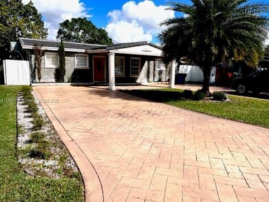 7833 Madeira St, Miramar, FL 33023 - photo 2