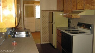 9205 Osmo St, Kaleva, MI 49645 - photo 3