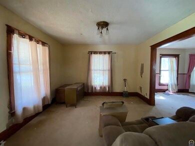 235 SW Fillmore St, Topeka, KS 66606 - photo 3