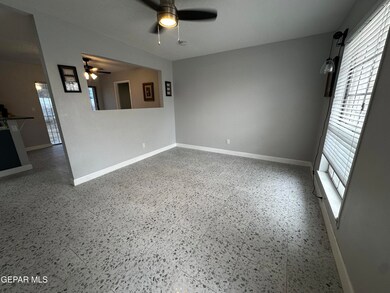 341 Maricela Dr, El Paso, TX 79915 - photo 2