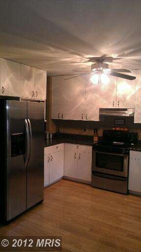 7361 Eden Brook Dr, Columbia, MD 21046 - photo 2