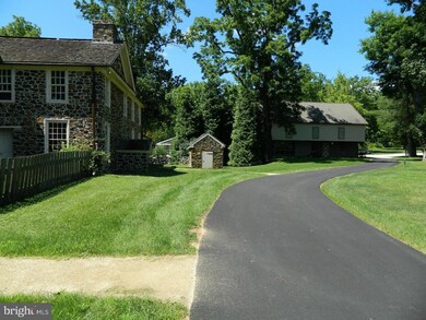 2049 Waynesborough Rd, Paoli, PA 19301 - photo 2