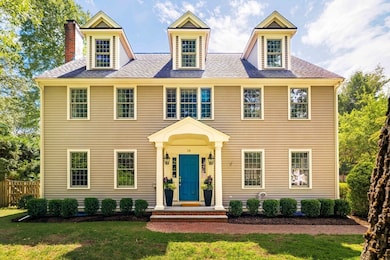 38 Fuller Brook Rd, Wellesley, MA 02482 - photo 2