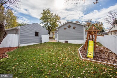 3378 Crumpton S, Laurel, MD 20724 - photo 3