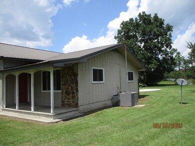 1377 Hutchinson Parrish Rd, Adel, GA 31620 - photo 2