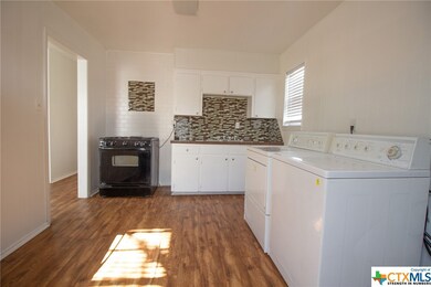 207 E Reagan Ave, Copperas Cove, TX 76522 - photo 7