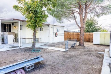 740 W Reeves Ave, Ridgecrest, CA 93555 - photo 6