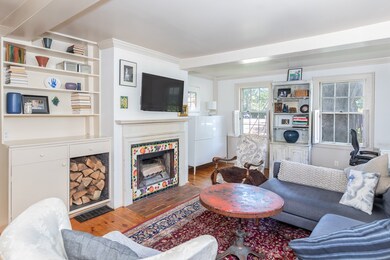 42 Elm St, Marblehead, MA 01945 - photo 4