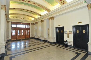 604 S 3rd St unit 804, Louisville, KY 40202 - photo 2