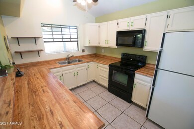 J_Kitchen2