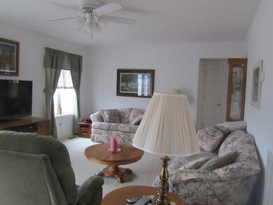 6 Living Room