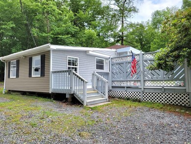 433 Westcolang Rd, Hawley, PA 18428 - photo 4