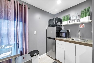 1713 NE 11th St, Fort Lauderdale, FL 33304 - photo 6