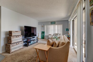 6-3040-North-Atlantic-Ave-7
