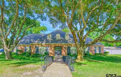 3812 3812 Arlington Ave, Tyler, TX 75701 - photo 2