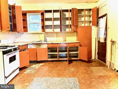 73 W South St, Chambersburg, PA 17201 - photo 3