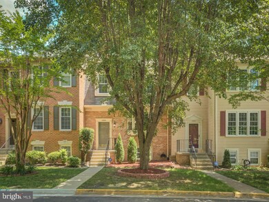 6806 Earthstar Ct, Springfield, VA 22152 - photo 3