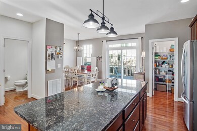 1792 Marfield Ct, Woodbridge, VA 22191 - photo 6