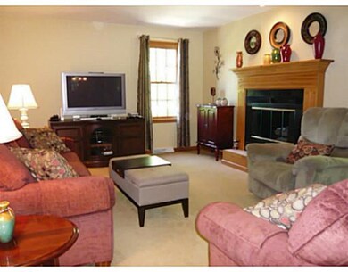 Den/Family/Great Room. gas fireplace