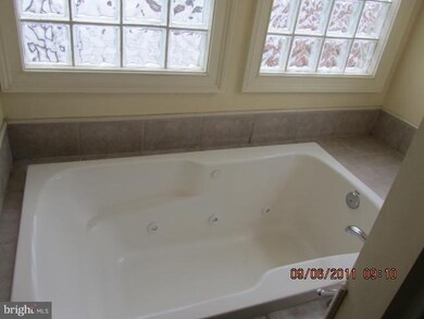 22 S Ann St, Baltimore, MD 21231 - photo 3