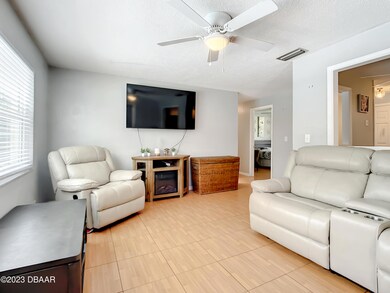 624 Devon Street-22