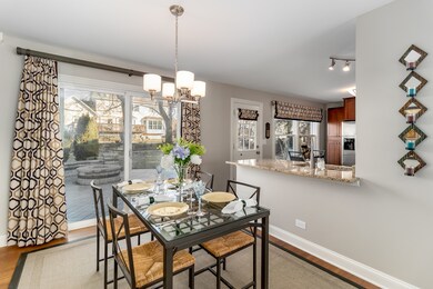 311 Cedarbrook Rd, Naperville, IL 60565 - photo 3