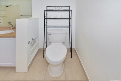 Bedroom 1 en-suite bath (Prior to 2019 tenant move