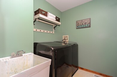 3616 Sigwalt St, Rolling Meadows, IL 60008 - photo 2