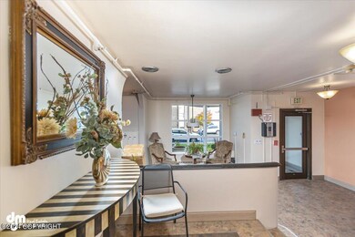 05-Lobby_IMG_1038_SSW