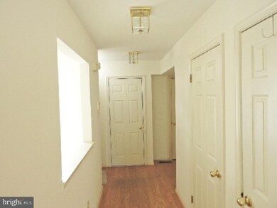 205 Nottingham Ct unit 205, Glen Mills, PA 19342 - photo 4