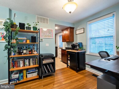 3611 S Taylor St unit A2, Arlington, VA 22206 - photo 6