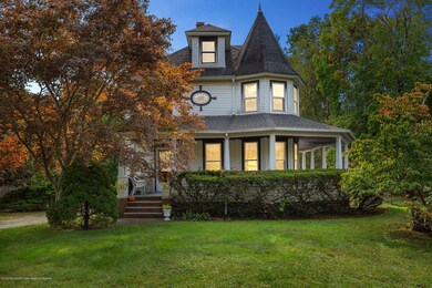 48 Main St, Helmetta, NJ28