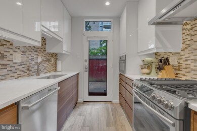 454 M St SW unit 1, Washington, DC 20024 - photo 6