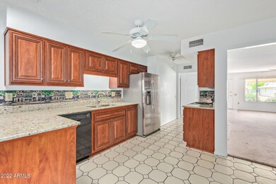 9622 W Calico Dr, Sun City, AZ 85373 - photo 6