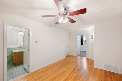 66 N Margin St unit 1, Boston, MA 02113 - photo 4