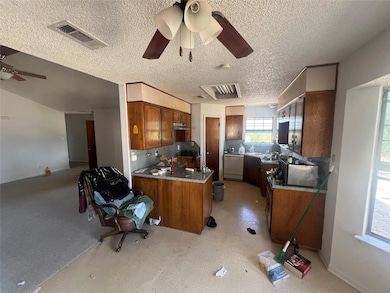 unlisted-address, Florence, TX 76527 - photo 6