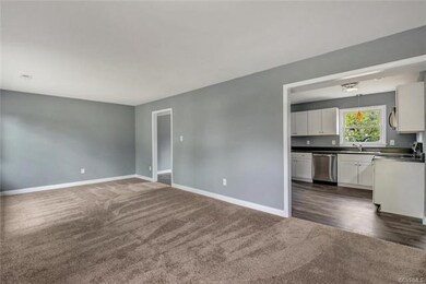 643 Flynn Ln, Petersburg, VA 23805 - photo 3