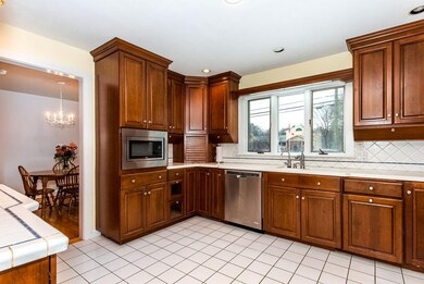 225 S Main St, Newmarket, NH 03857 - photo 6