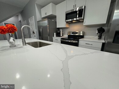 2565 Robb St, Baltimore, MD 21218 - photo 6