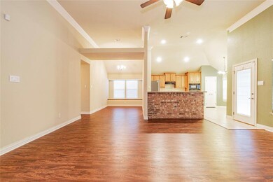 809 Wandering Ct, Granbury, TX 76049 - photo 4