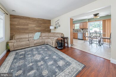 10 Dresden Ct, Sicklerville, NJ 08081 - photo 2