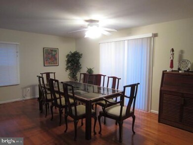 2131 Pimmit Dr, Falls Church, VA 22043 - photo 3