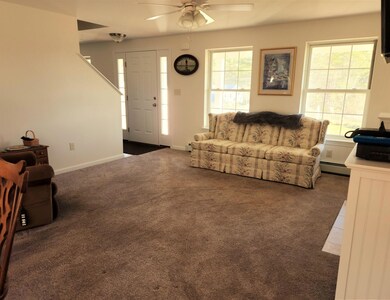 livingroom looking twoard entry to farme