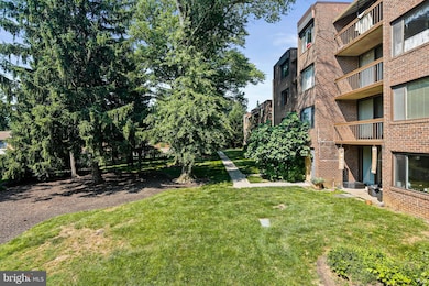 8721 Hayshed Ln unit 23, Columbia, MD 21045 - photo 3