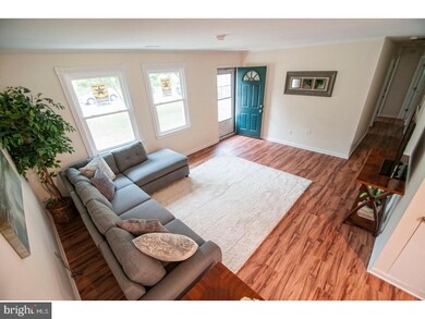 33 Wynnwood St, Woodstown, NJ 08098 - photo 2